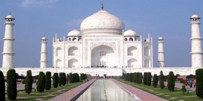 Công trình kiến trúc hùng vĩ Taj Mahal 