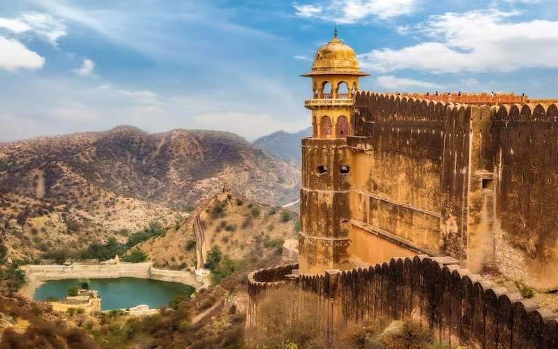 Choáng ngợp trước khung cảnh hùng vĩ của Jaipur với tour Ấn Độ